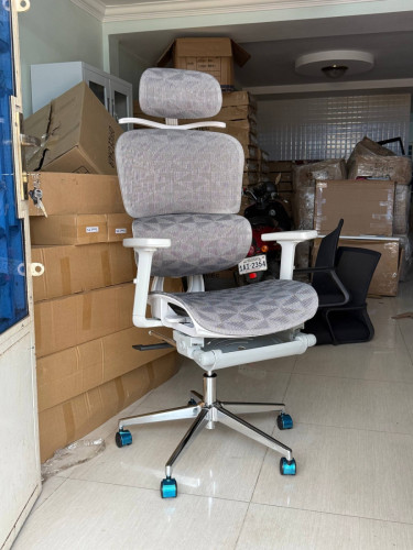 Comfort Ergonomic chair new mode available in stock
