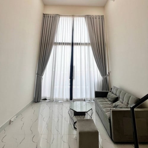 Condo 2bedrooms loft for sale at L tower 1
