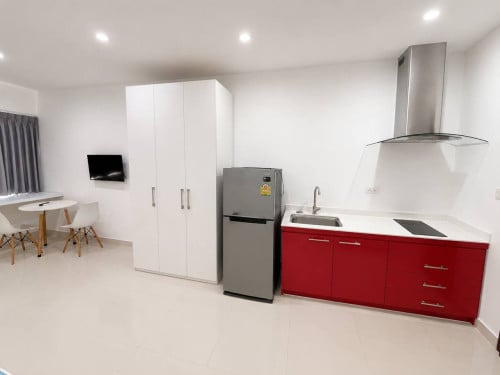 Condo at bkk1 for rent