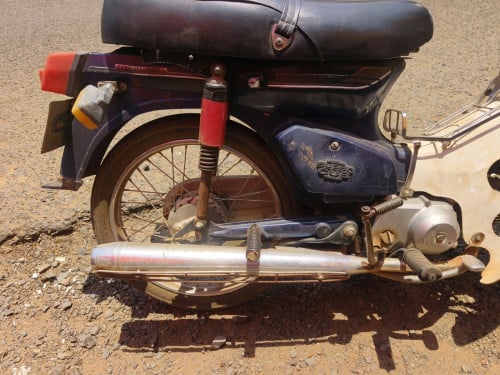 cub 90 ស្លាកលេខកាតគ្រី