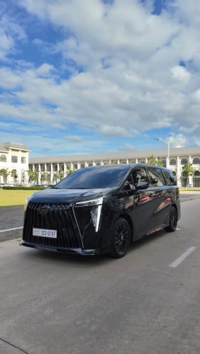 For sell ( GAC GM8 Black Edition)