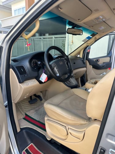 ឡានជួលបើកខ្លួនឯង Auto door 2019 starex H1