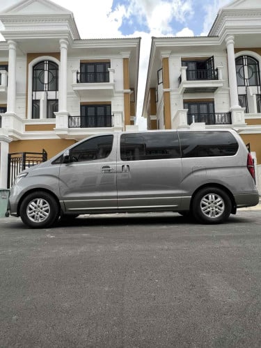 ឡានជួលបើកខ្លួនឯង Auto door 2019 starex H1