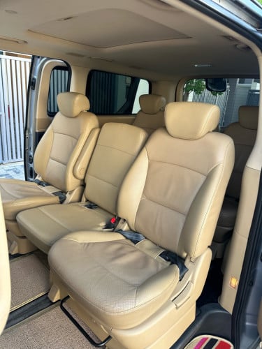 ឡានជួលបើកខ្លួនឯង Auto door 2019 starex H1