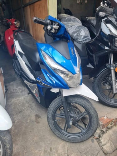 Honda Beat 2018 1150$