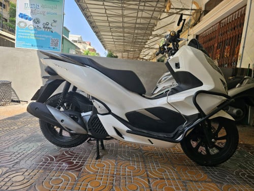 Honda PCX 125cc for sale