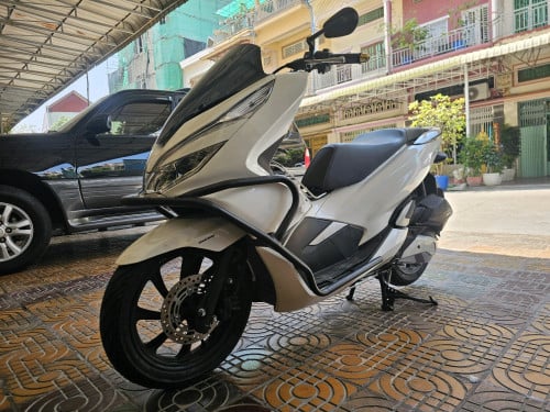 Honda PCX 125cc for sale