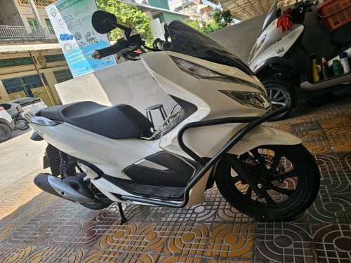 Honda PCX 125cc for sale