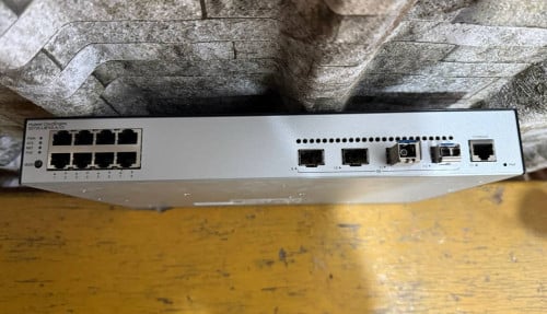 Huawei : S5735-L8P4S-A-V2