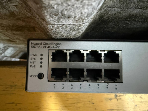 Huawei : S5735-L8P4S-A-V2