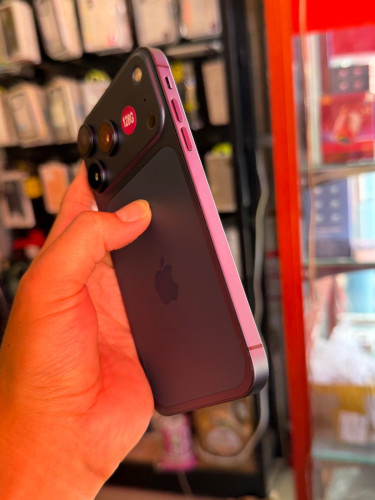 iPhone 11 ឡេីងសំបក 17Po ស្អាត99% / 128g
