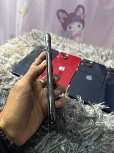 IPhone 11bro អេក្រុងថ្មីអត់ស្កេន ថ្ម80%