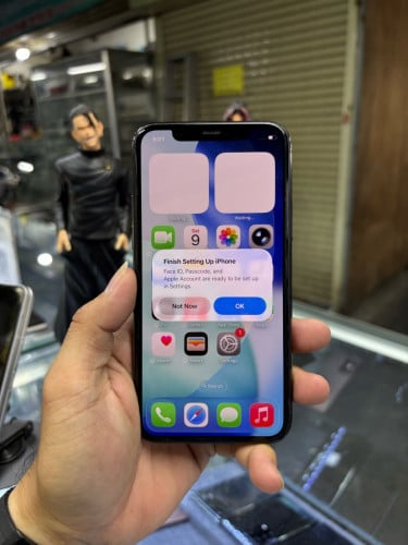 Iphone11Proតូច 64G Sim2 eSIM ម៉ាសុីនសានុំស្រុីន សឹកថាច់