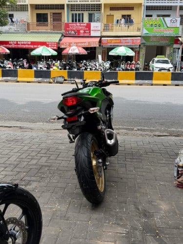 Kawasaki Z250 2017 99% ជប៉ុន