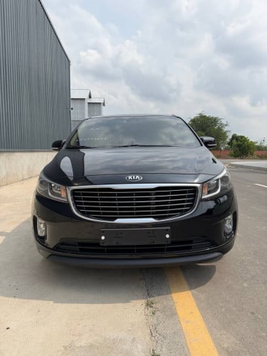 KIA carnival 2015 5ប៊ូតង់