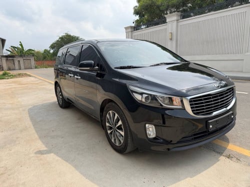 KIA carnival 2015 5ប៊ូតង់