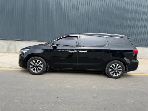 KIA carnival 2015 5ប៊ូតង់