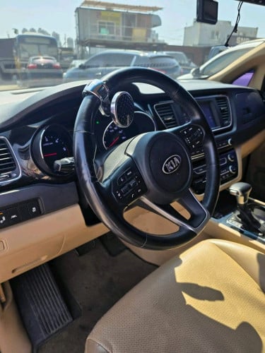 Kia Carnival Hi-Limousine 2019 full option