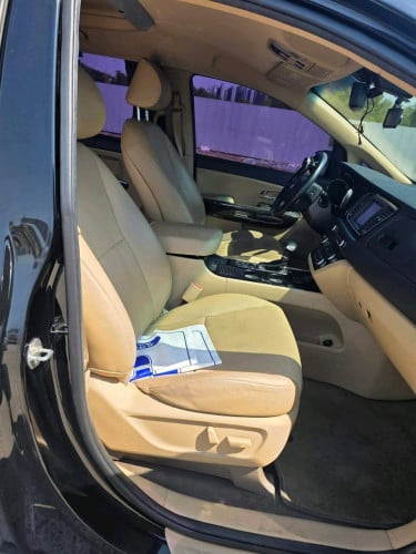 Kia Carnival Hi-Limousine 2019 full option
