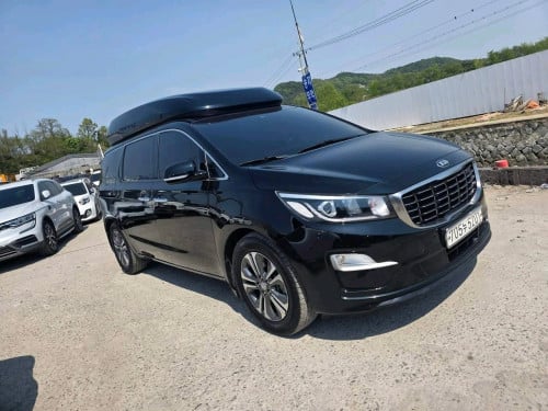 Kia Carnival Hi-Limousine 2019 full option
