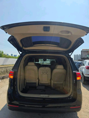 Kia Carnival Hi-Limousine 2019 full option