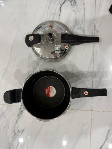 LEBEN 3.5L Japanese Pressure Cooker