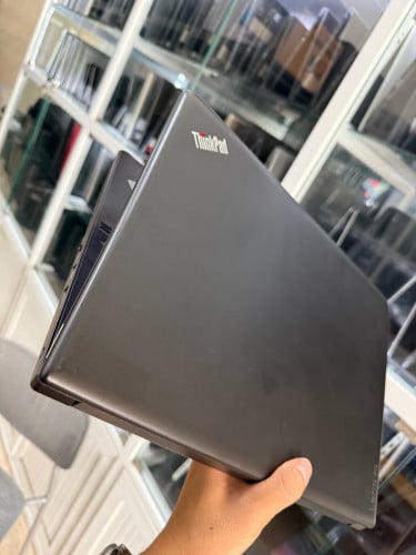 Lenovo thinkpad E470 (98%)