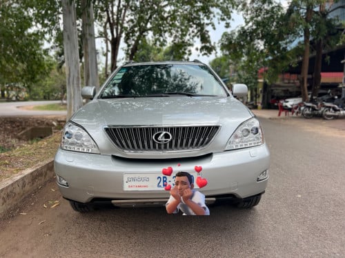 Lexus 330 pong 1 2004 នៅថ្មីណាស់