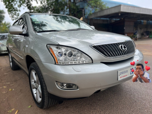 Lexus 330 pong 1 2004 នៅថ្មីណាស់