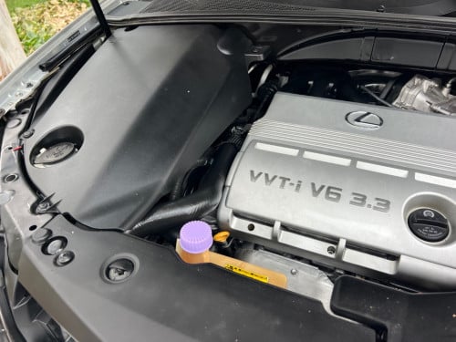 Lexus 330 pong 1 2004 នៅថ្មីណាស់