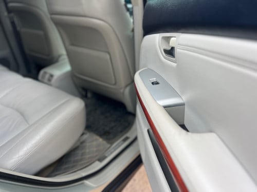 Lexus 330 pong 1 2004 នៅថ្មីណាស់