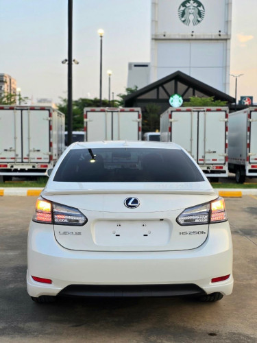 Lexus hs 250h 2010 option premium ទេីបតែចូលស្តុកថ្មី តម្លៃល្អ បង់រំលស់សិក្សា១៥នាទីដកឡាន