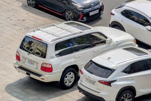 LEXUS LX470