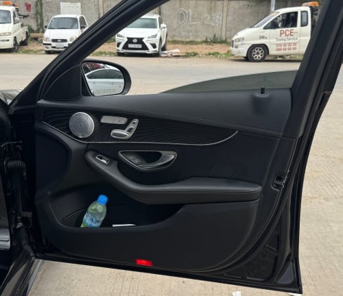 Mercedes Benz c 300 2015 AMG 8មុឺនmile