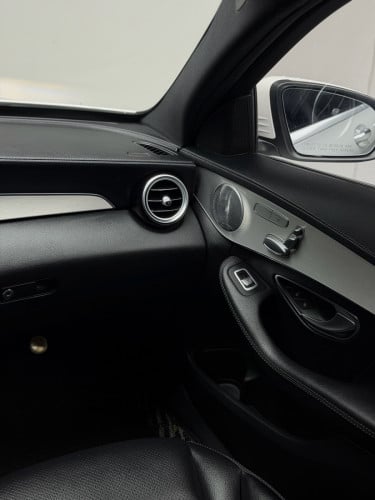 Mercedes Benz C300 AMG 2016