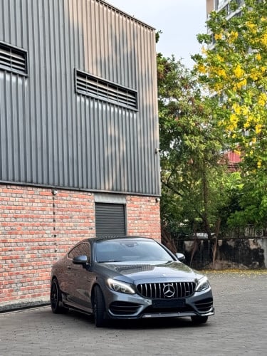 Mercedes Benz coupe 300