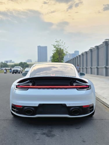 Porsches Carrera S ក្រដាសពន្ធថ្មី