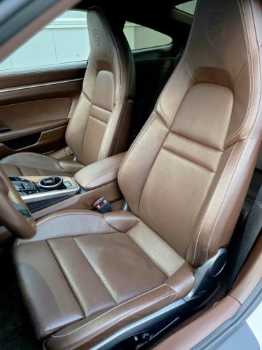 Porsches Carrera S ក្រដាសពន្ធថ្មី