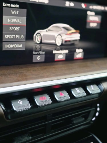 Porsches Carrera S ក្រដាសពន្ធថ្មី