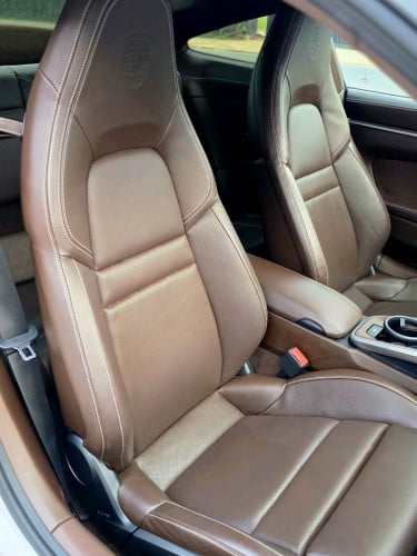 Porsches Carrera S ក្រដាសពន្ធថ្មី