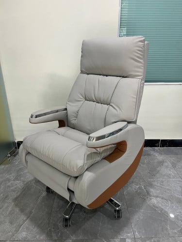 Premium boss chair
