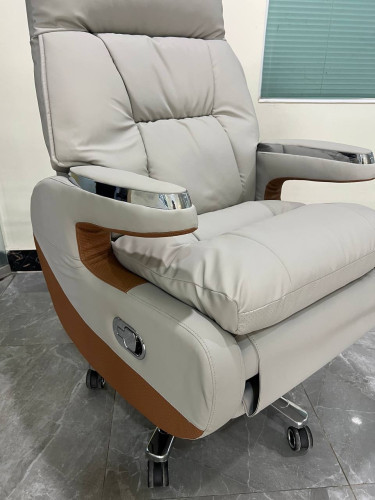 Premium boss chair