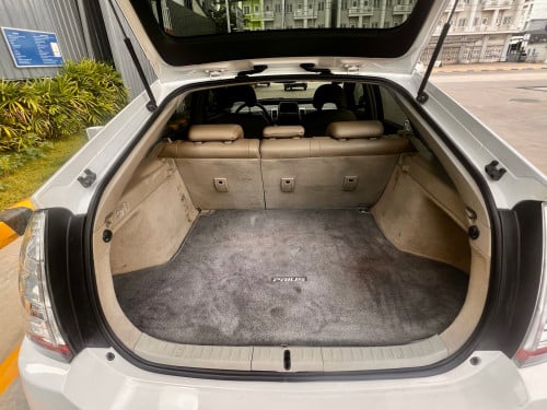 Prius 2009 full option