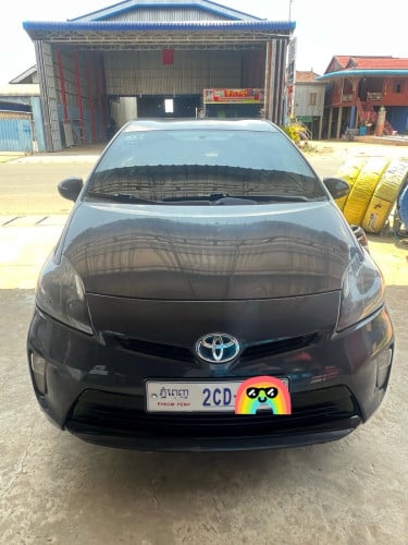 Prius 2013 OP3 sell
