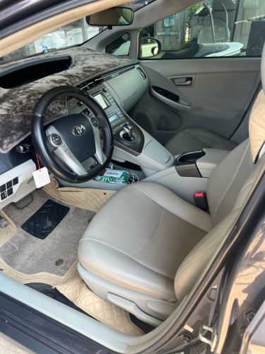 Prius 2013 OP3 sell
