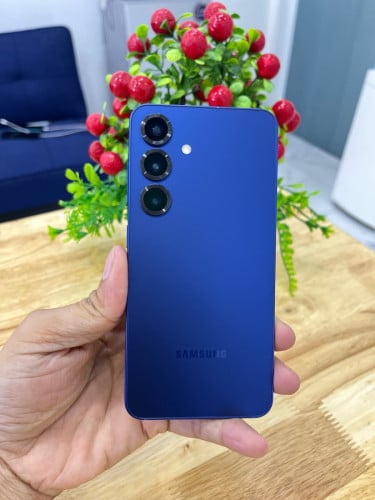 SAMSUNG GALAXY S25