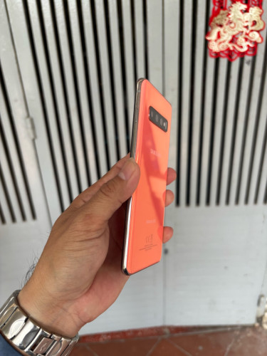 Samsung S10 128G Ram8G Sim1 ម៉ាសុីនអេក្រង់ស្រុីន