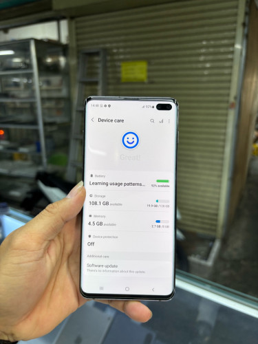 Samsung S10plus 128G Ram8G Sim2 ក្រុមហ៊ុនសានុំស្រុីន