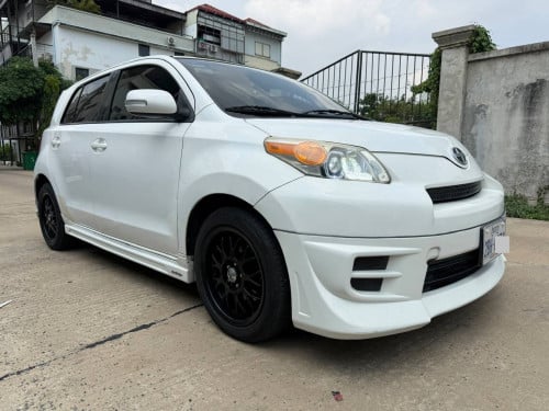 SCION.  2008. Fulloption
