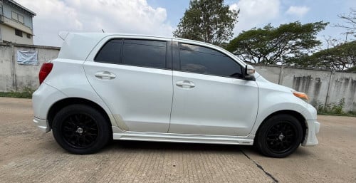 SCION.  2008. Fulloption